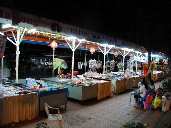 Đi chợ Hạ Long không chỉ để mua hải sản-Đặc sản Hạ Long làm quà