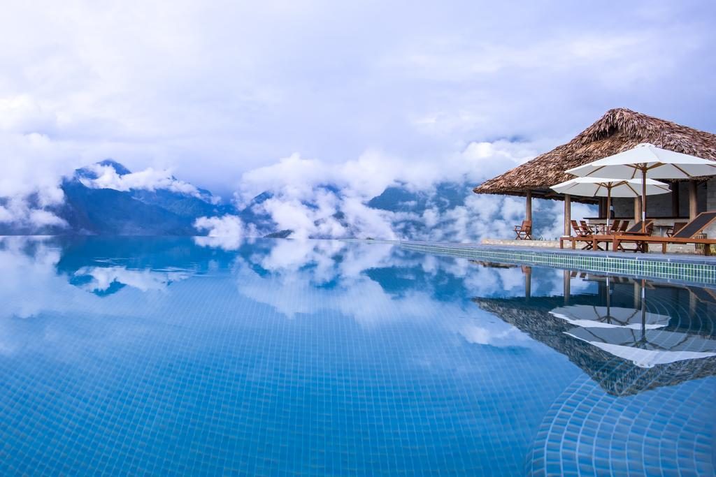 Chiêm ngưỡng cảnh đẹp hồ bơi vô cực ở Topas Ecolodge Resort Sapa