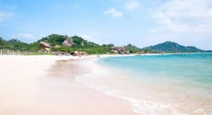 Kinh nghiệm du lịch biển Hải Tiến-1