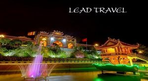 đi chùa Ba Vàng