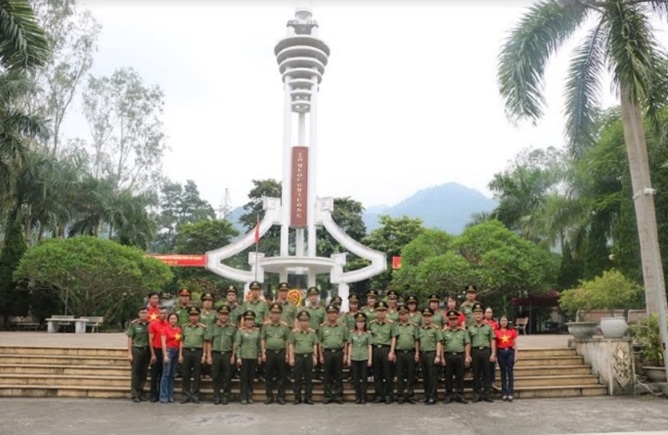 nghĩa trang liệt sĩ vị xuyên